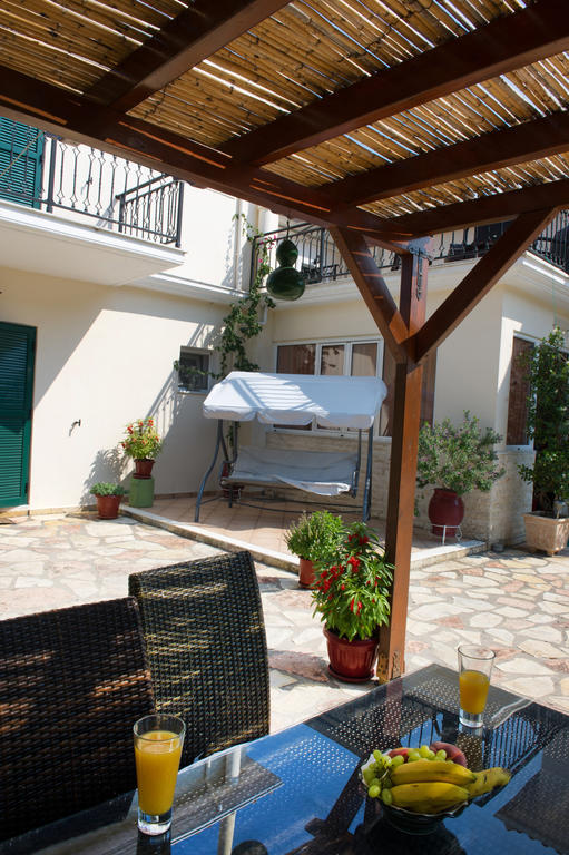 Riverside αpartments Βασιλική