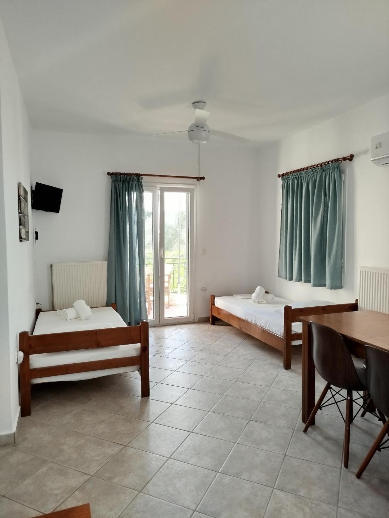 Riverside αpartments